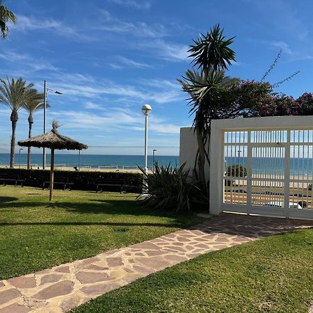 Apartamento Muchavista Primera Linea De Playa By El Conserje El Campello Luaran gambar